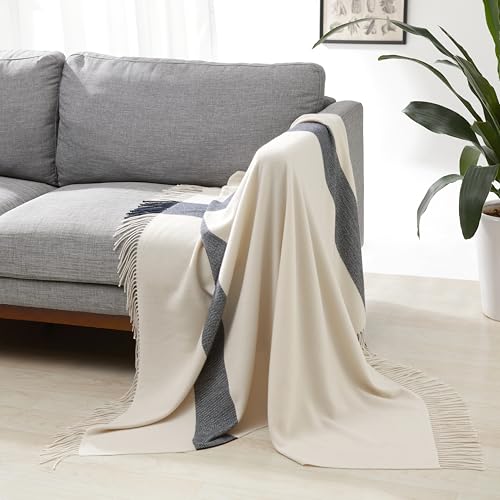 Amazon Basics Decorativa para habitaci&oacute;n Manta arrullo, poli&eacute;ster reciclado, 127 x 152 cm, Marfil...