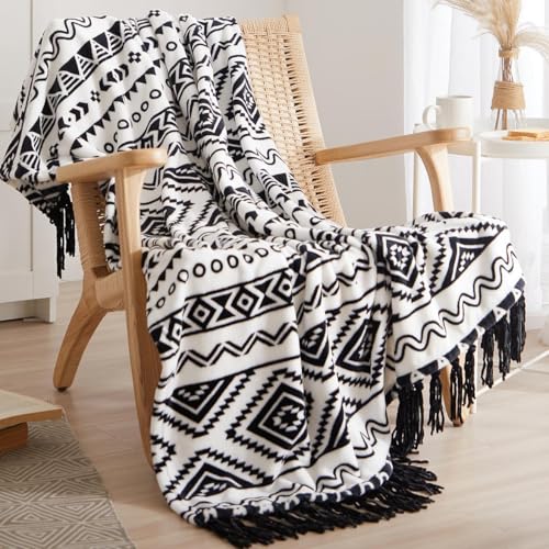 CASAAGUSTO Manta Bohemia Decorativa en Blanco y Negro con Borla, Manta Bohemia de Franela Estampada...